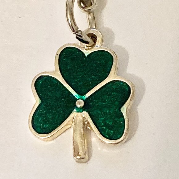 Irish Green Shamrock Enamel Charm Clip On Zipper Pull Purse Silver Tone Backpack - Picture 2 of 5